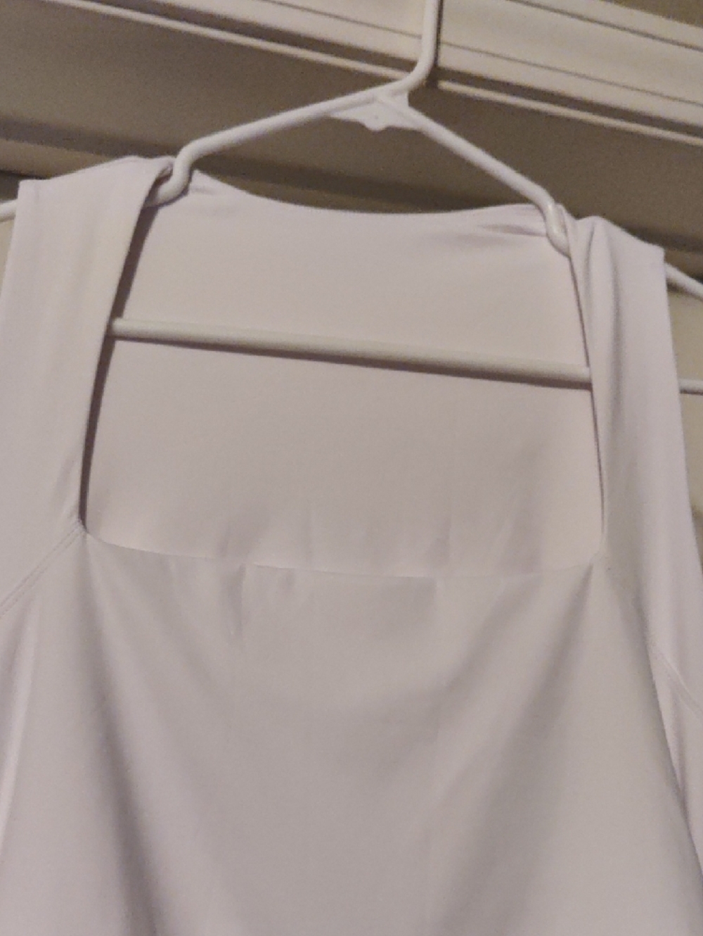 Elegant White Sleeveless Maxi Dress - Picture 3 of 5